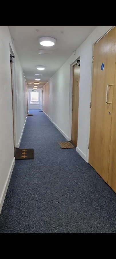 Spacious London Apartment 5 Min Walk To Leytonstone Underground Station And 5 Stops To Zone 1